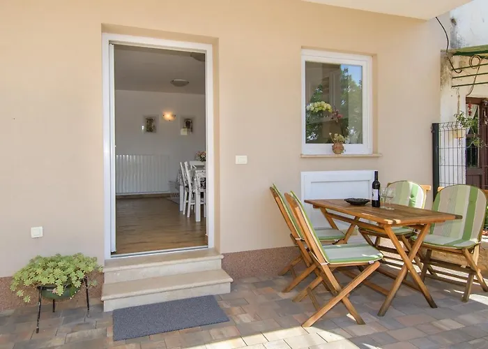 Bruneta 2 With Terrace * Tar-Vabriga