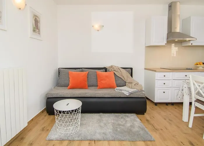 Appartement Bruneta 2 With Terrace